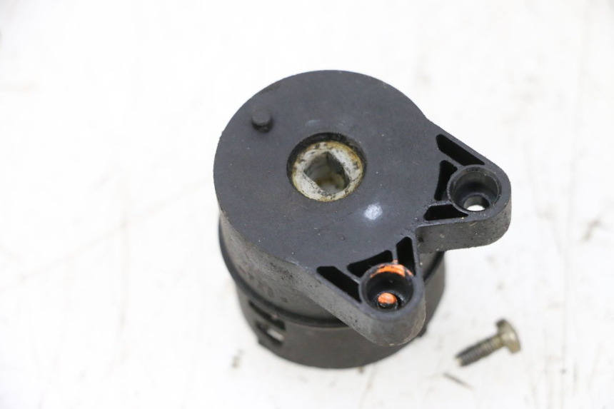 photo de INTERRUPTOR PEUGEOT SATELIS 125 (2006 - 2009) - Zoom estado de uso