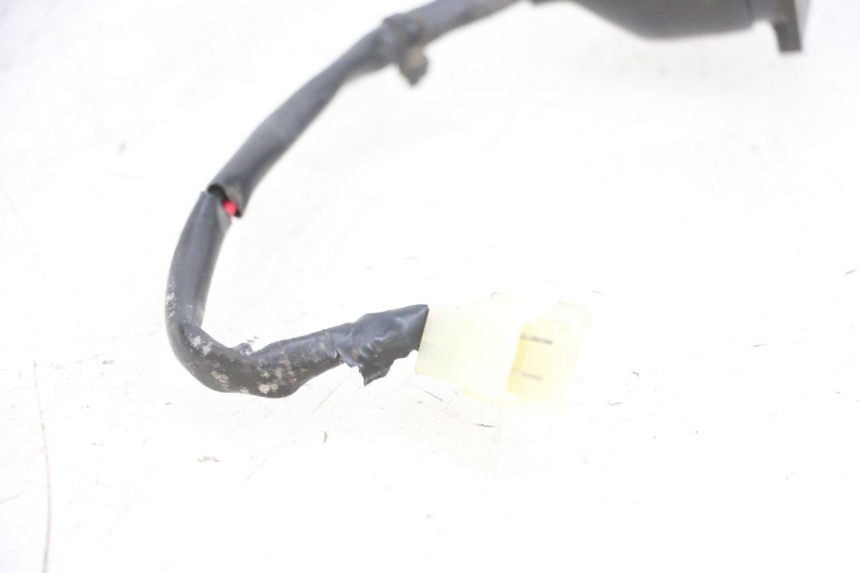 photo de INTERRUPTOR DAELIM VJ ROADWIN FI 125 (2008 - 2017) - Otra perspectiva