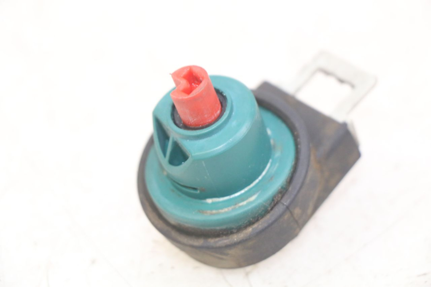 photo de INTERRUPTOR DE ENCENDIDO. PIAGGIO X8 125 (2004 - 2007)