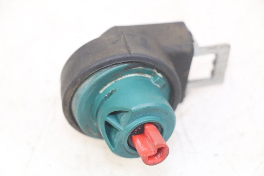 photo de INTERRUPTOR DE ENCENDIDO. PIAGGIO X8 125 (2004 - 2007)