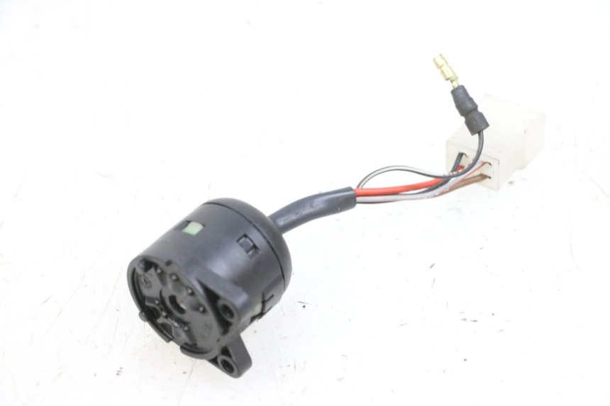 photo de INTERRUPTOR DE ENCENDIDO YAMAHA YP MAJESTY 125 (2002 - 2006) - Vista principal