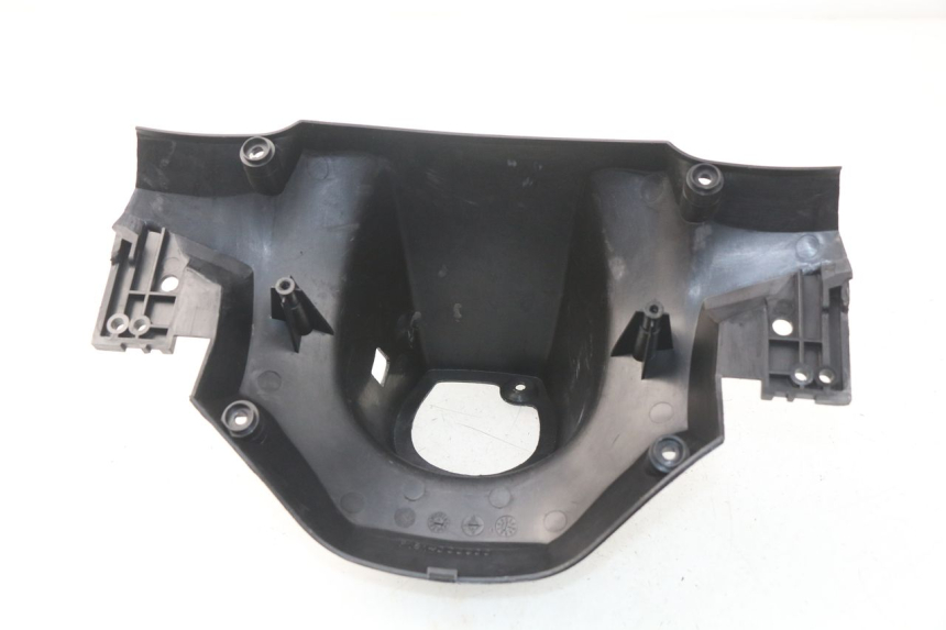 photo de TAPA MANILLAR DELANTERO PGO BIG MAX 50 (2001 - 2009)