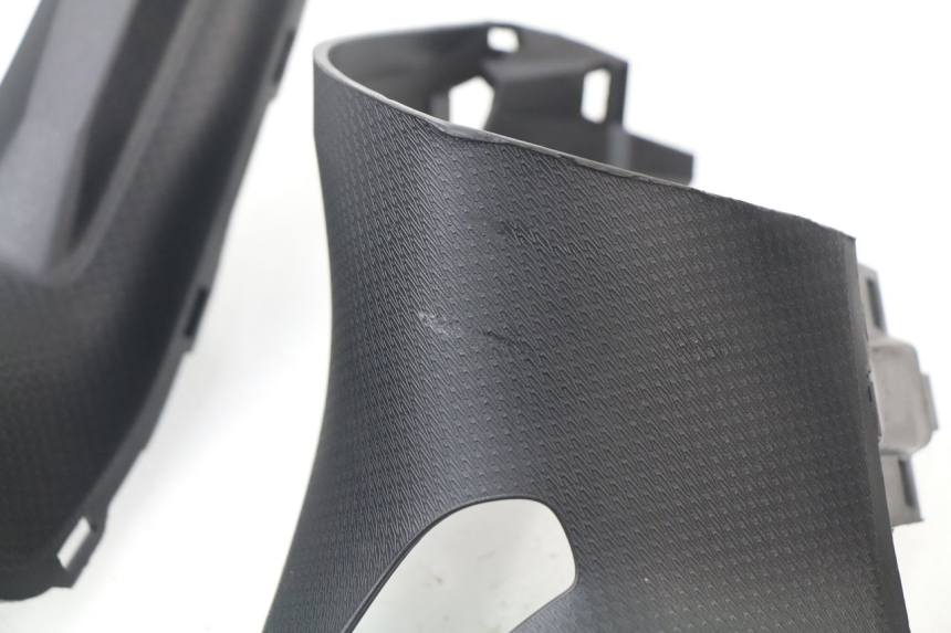 photo de TAPA MANILLAR DELANTERO BMW C SPORT 650 (2015 - 2021)
