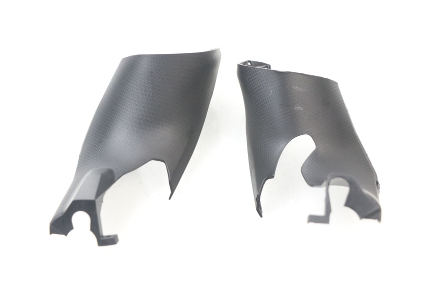 photo de TAPA MANILLAR DELANTERO BMW C SPORT 650 (2015 - 2021)