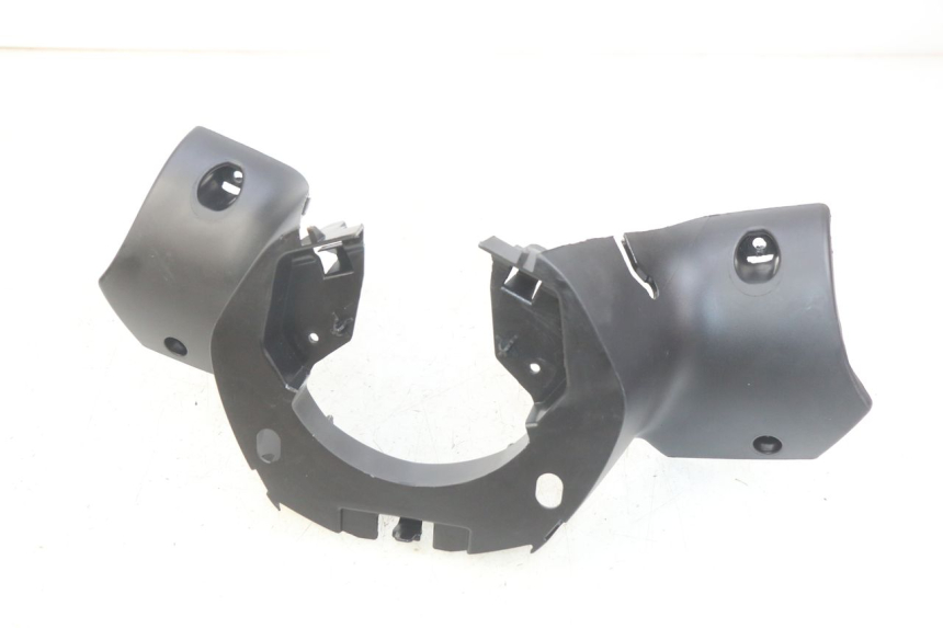photo de CUBIERTA DE MANILLAR TRASERO. PEUGEOT CITYSTAR AIR 125 (2014 - 2017)