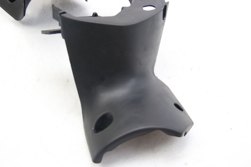 photo de CUBIERTA DEL MANILLAR TRASERO PEUGEOT CITYSTAR 125 (2011 - 2017)
