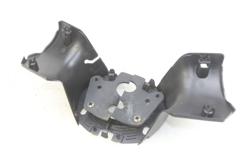 photo de CUBIERTA DEL MANILLAR TRASERO PEUGEOT CITYSTAR 125 (2011 - 2017)