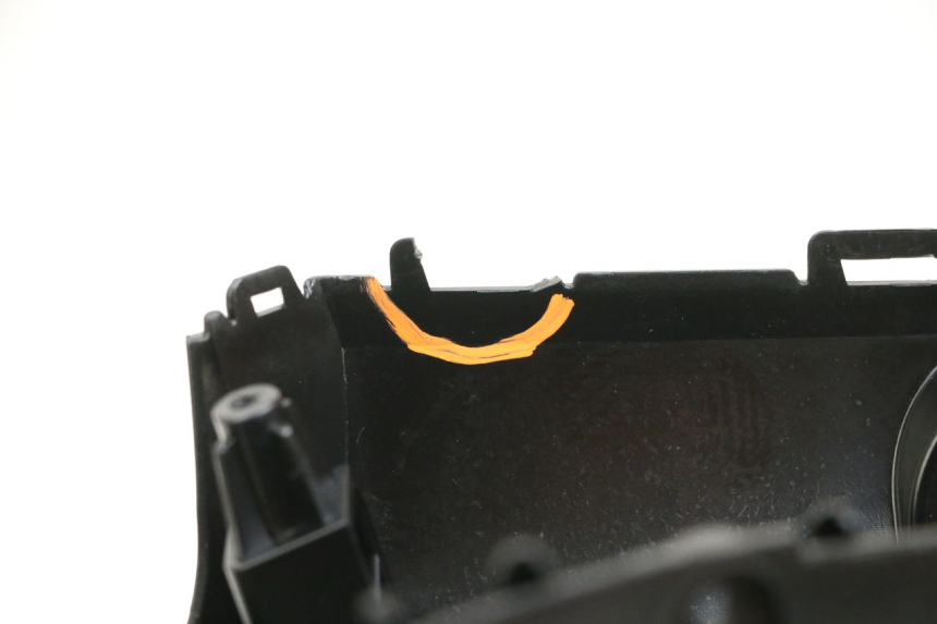 photo de TAPA MANILLAR DELANTERO SEGWAY NINEBOT E125S 1 (2022 - 2026) - Primer plano técnico