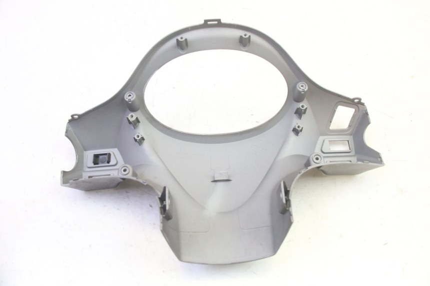 photo de CUBIERTA DE MANILLAR TRASERO SYM FIDDLE 3 III 125 (2014 - 2020) - Vista general del producto