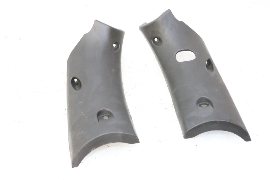 photo de TAPA MANILLAR DELANTERO KYMCO GRAND DINK 125 (2008 - 2014)