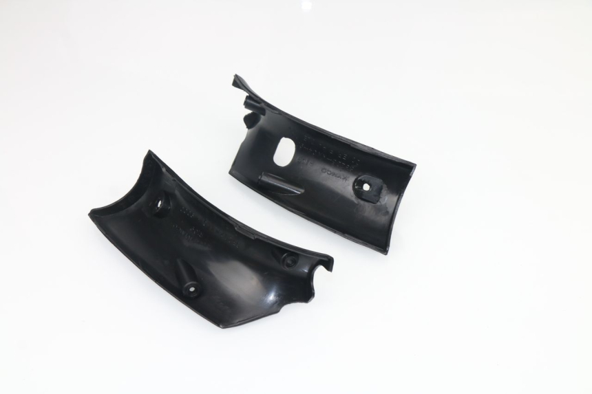 photo de TAPA MANILLAR DELANTERO KYMCO GRAND DINK 125 (2002 - 2007)