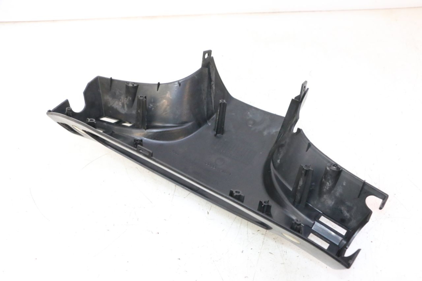 photo de TAPA MANILLAR DELANTERO DAELIM HISTORY 125 (2001 - 2002) - Primer plano técnico