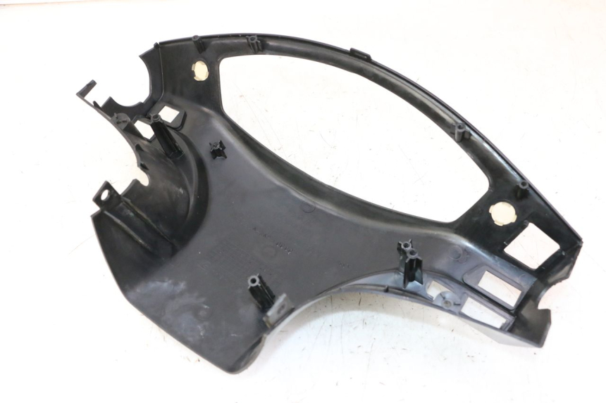 photo de TAPA MANILLAR DELANTERO DAELIM HISTORY 125 (2001 - 2002) - Detalles de los puntos de fijación