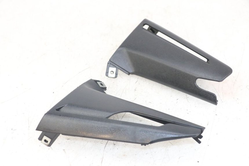 photo de TAPA MANILLAR DELANTERO HONDA FJS SILVERWING SILVER WING 600 (2001 - 2010)