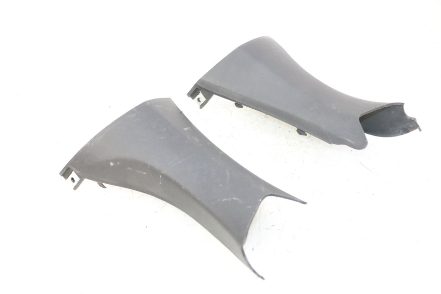 photo de TAPA MANILLAR DELANTERO SYM JOYMAX 125 (2010 - 2017)