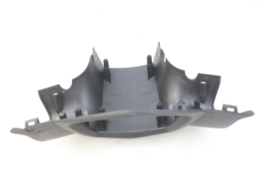 photo de CUBIERTA DE MANILLAR TRASERO PEUGEOT KISBEE 2T 50 (2010 - 2017)