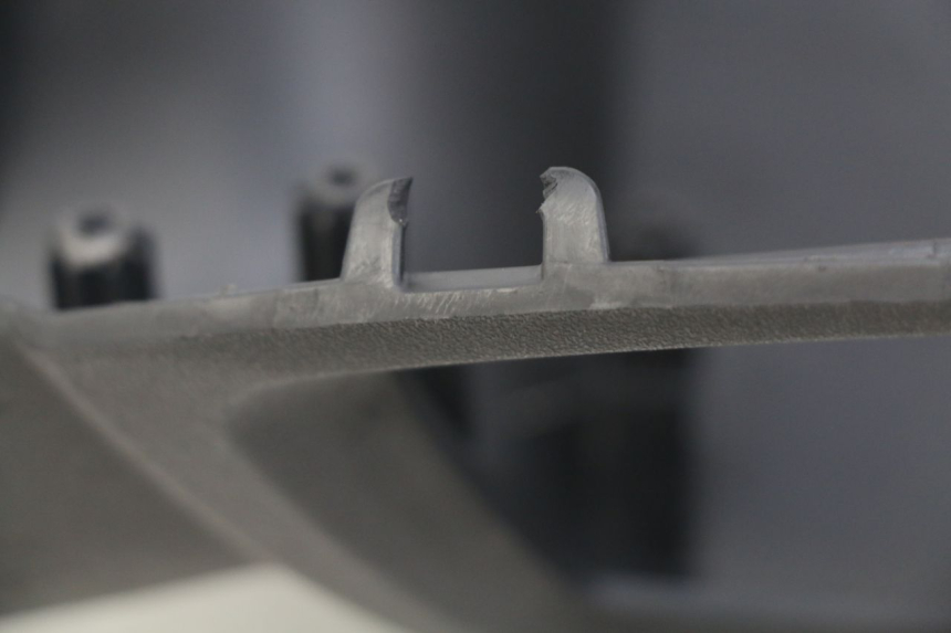 photo de CUBIERTA DE MANILLAR TRASERO PEUGEOT KISBEE 2T 50 (2010 - 2017)