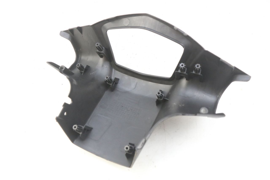 photo de CUBIERTA DE MANILLAR TRASERO PEUGEOT KISBEE 2T 50 (2010 - 2017)