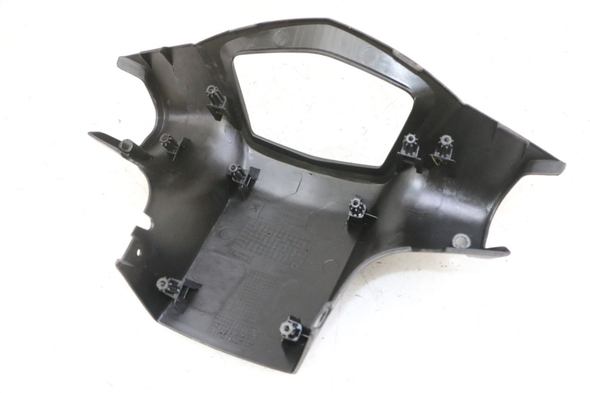 photo de TAPA MANILLAR DELANTERO PEUGEOT KISBEE 2T 50 (2018 - 2022)