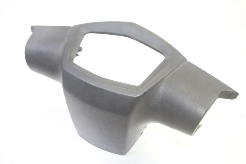 photo de CUBIERTA DE MANILLAR TRASERO PEUGEOT KISBEE 4T 50 (2018 - 2022) - Detalle de la pieza