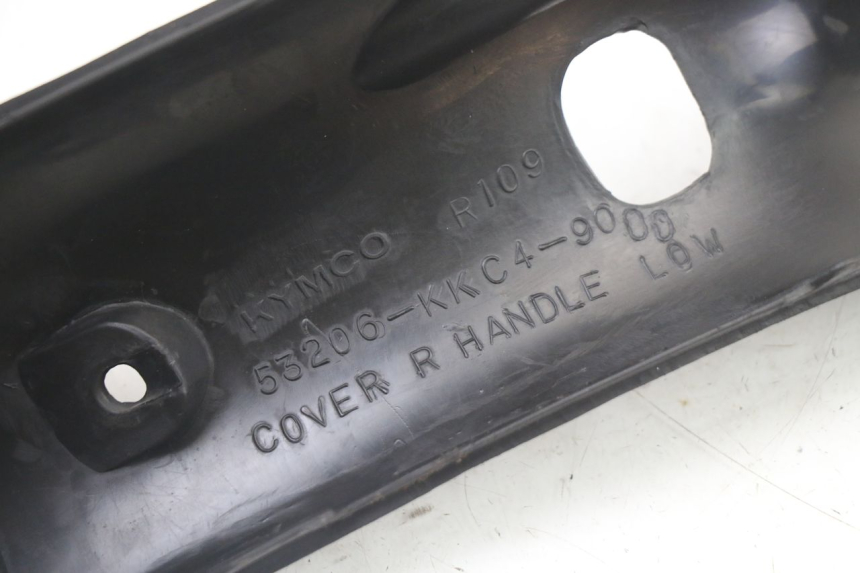 photo de TAPA MANILLAR DELANTERO KYMCO GRAND DINK 125 (2008 - 2014)