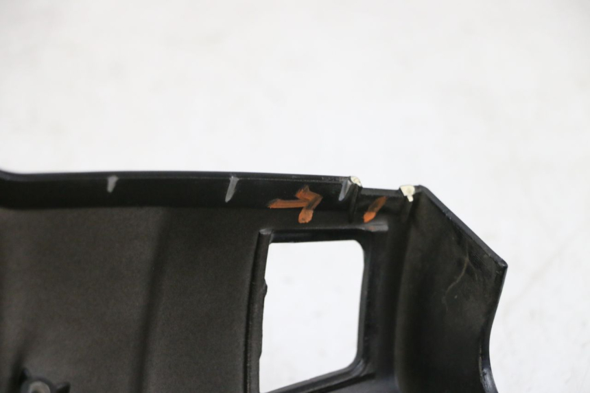 photo de TAPA MANILLAR DELANTERO KYMCO LIKE 125 (2009 - 2016) - Zoom estado de uso