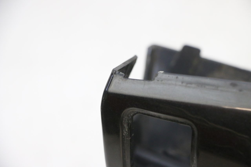 photo de TAPA MANILLAR DELANTERO KYMCO LIKE 125 (2009 - 2016) - Primer plano técnico