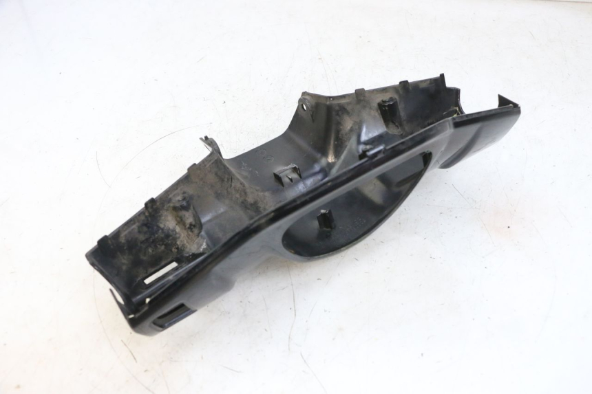 photo de TAPA MANILLAR DELANTERO KYMCO LIKE 125 (2009 - 2016) - Detalles de los puntos de fijación