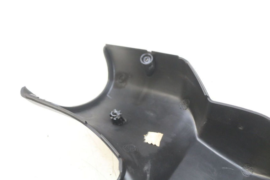 photo de CUBIERTA DEL MANILLAR TRASERO PEUGEOT LUDIX 50 (2005 - 2007)