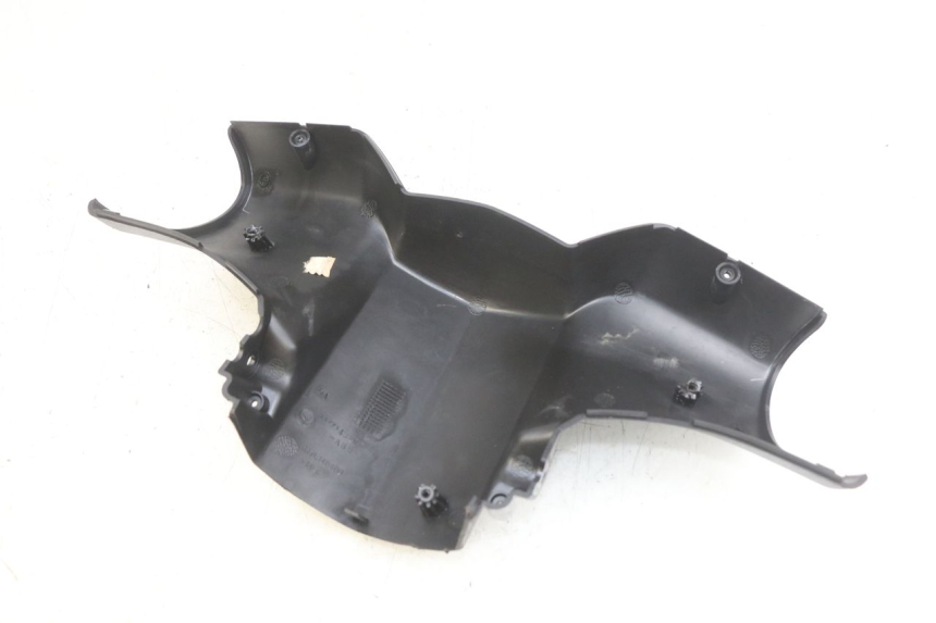 photo de CUBIERTA DEL MANILLAR TRASERO PEUGEOT LUDIX 50 (2005 - 2007)