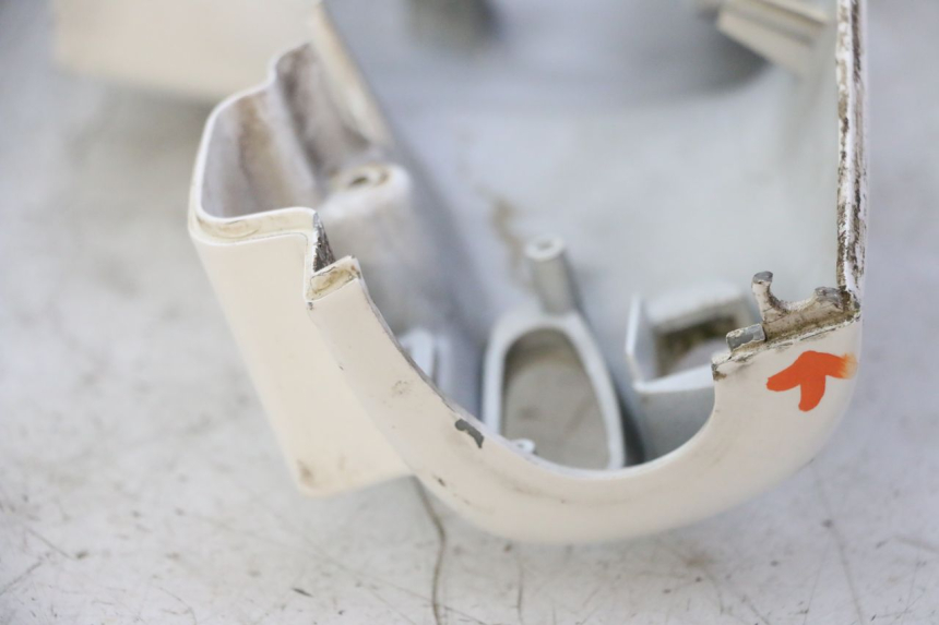 photo de TAPA MANILLAR DELANTERO PIAGGIO LXV 4T 50 (2009 - 2013)