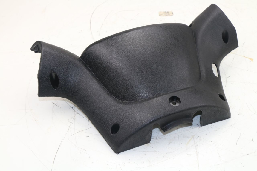 photo de TAPA MANILLAR DELANTERO MBK SKYLINER 125 (2001 - 2003)