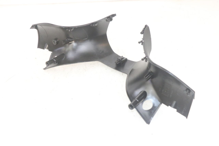 photo de TAPA MANILLAR DELANTERO PIAGGIO MP3 HPE 300 (2019 - 2026) - Otra perspectiva