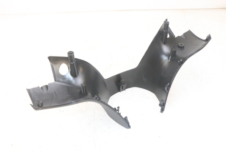 photo de TAPA MANILLAR DELANTERO PIAGGIO MP3 HPE 300 (2019 - 2026) - Detalles de los puntos de fijación