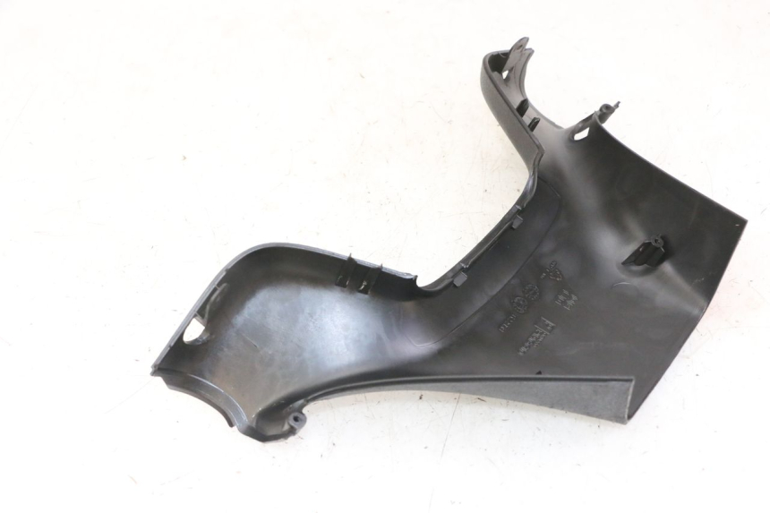 photo de CUBIERTA DE MANILLAR TRASERO PIAGGIO MP3 500 (2011 - 2015)