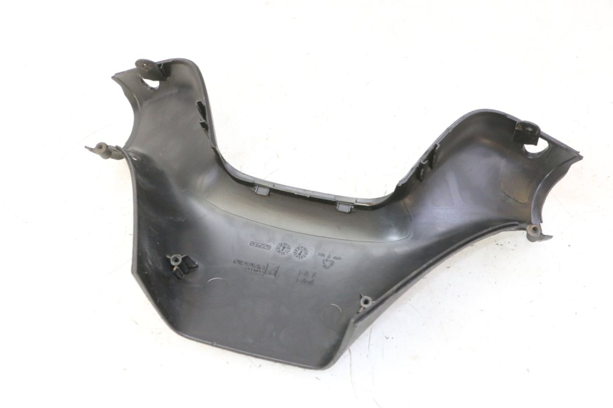 photo de CUBIERTA DEL MANILLAR TRASERO PIAGGIO MP3 RL 250 (2007 - 2010)
