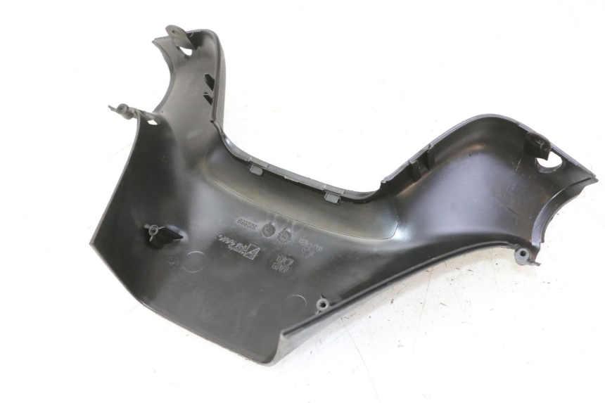 photo de TAPA MANILLAR DELANTERO PIAGGIO MP3 125 (2006 - 2014)