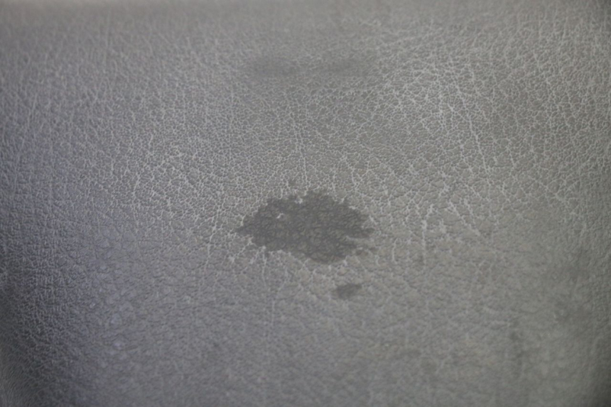 photo de CUBIERTA DEL MANILLAR TRASERO PIAGGIO MP3 RL 250 (2007 - 2010) - Zoom estado de uso