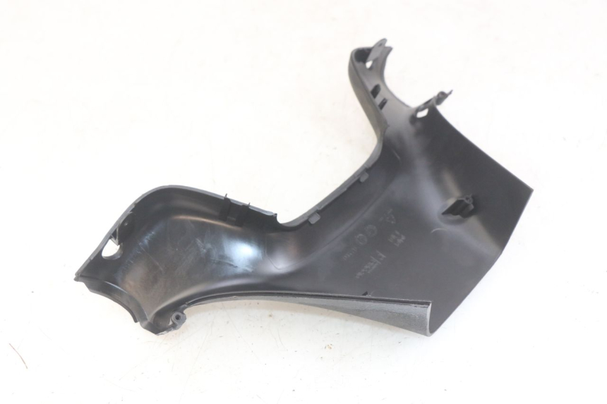 photo de CUBIERTA DEL MANILLAR TRASERO PIAGGIO MP3 RL 250 (2007 - 2010)
