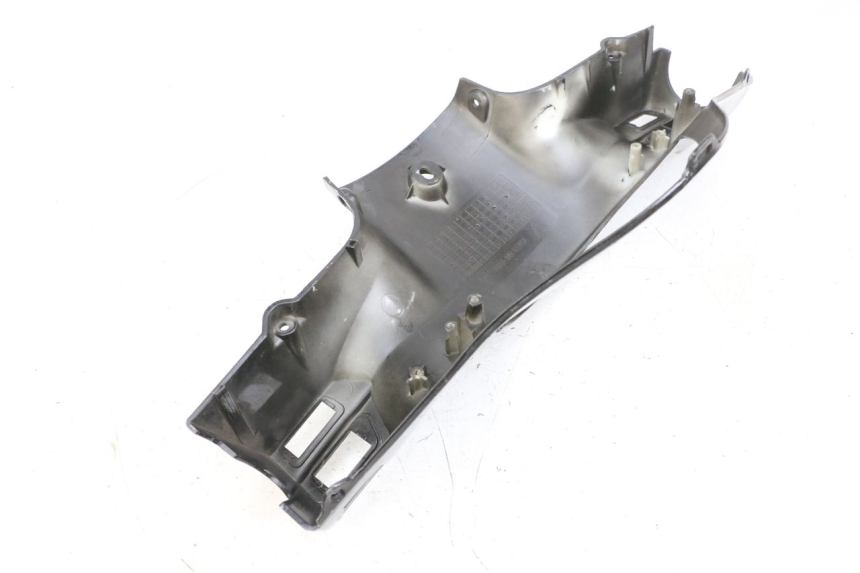 photo de TAPA MANILLAR DELANTERO JM MOTORS OLDIES GT 4T 50 (2018 - 2025) - Detalle de la pieza