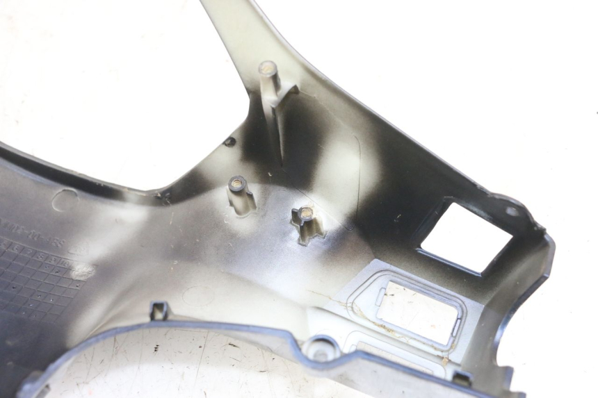 photo de TAPA MANILLAR DELANTERO JM MOTORS OLDIES GT 4T 50 (2018 - 2025) - Zoom sobre los componentes