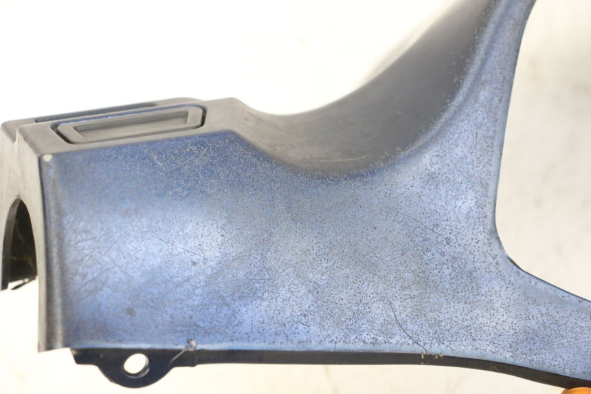 photo de TAPA MANILLAR DELANTERO JM MOTORS OLDIES GT 4T 50 (2018 - 2025) - Zoom estado de uso