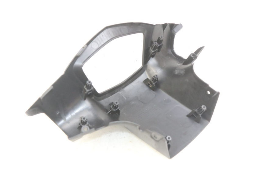photo de CUBIERTA DE MANILLAR TRASERO. PEUGEOT KISBEE 4T 50 (2010 - 2017)