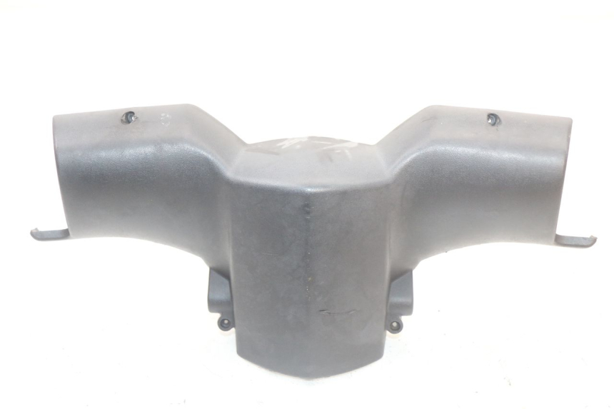 photo de CUBIERTA DEL MANILLAR TRASERO PEUGEOT LUDIX 50 (2005 - 2007)