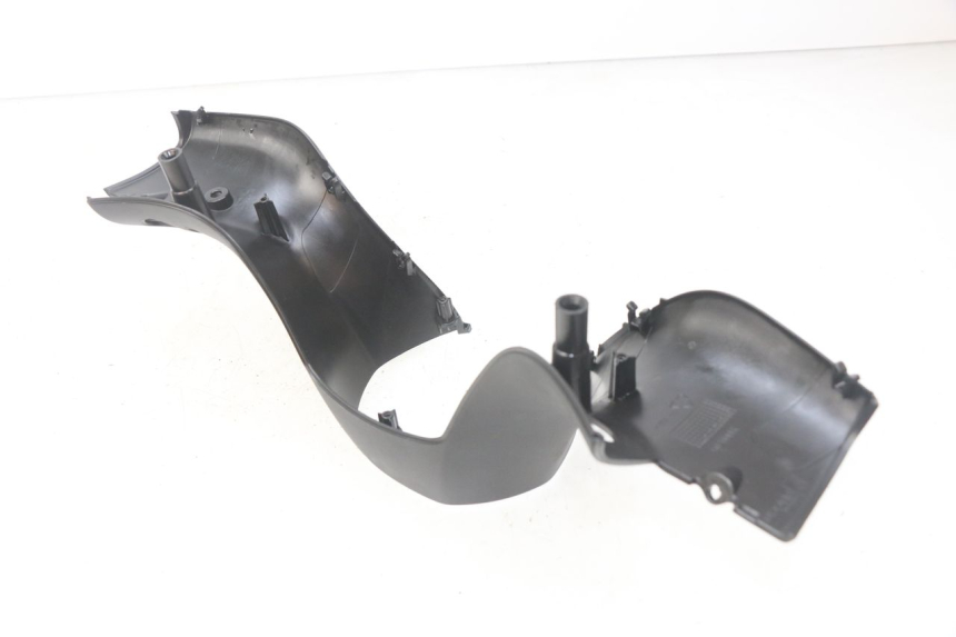 photo de CUBIERTA DEL MANILLAR TRASERO PIAGGIO MP3 500 (2014 - 2016)
