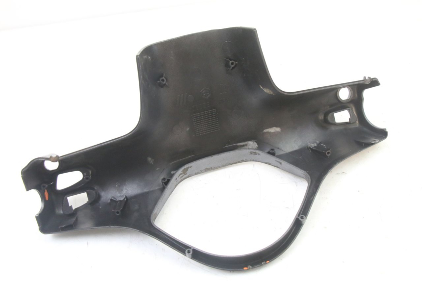 photo de CUBIERTA DE MANILLAR TRASERO PIAGGIO VESPA GRANTURISMO 125 (2003 - 2007)