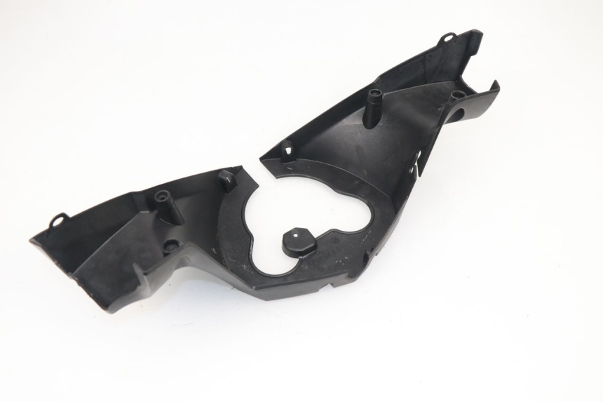 photo de CUBIERTA DE MANILLAR TRASERO PEUGEOT SATELIS COMPRESSOR K15 125 (2006 - 2009)