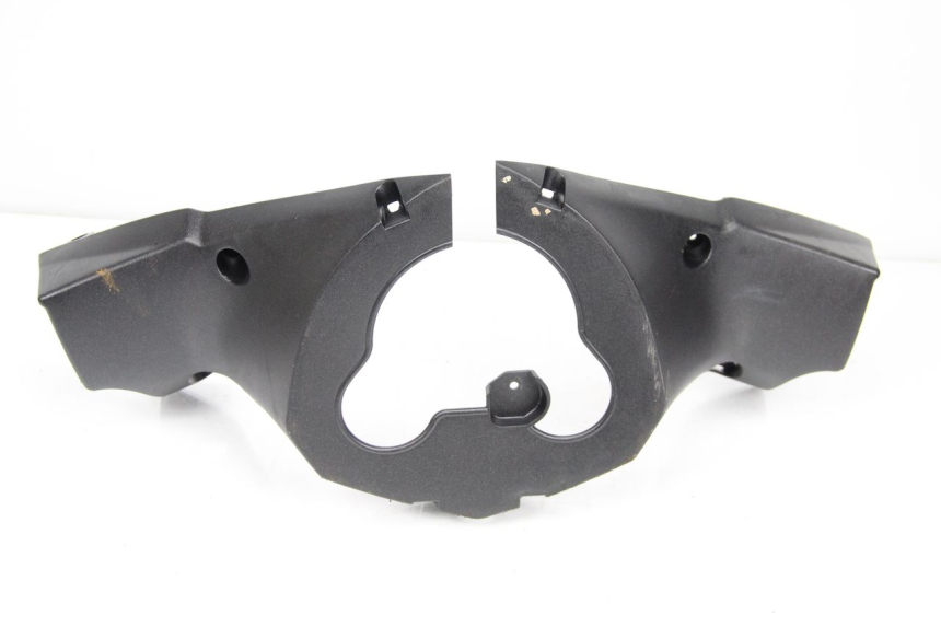 photo de TAPA MANILLAR DELANTERO PEUGEOT SATELIS 125 (2013 - 2018)
