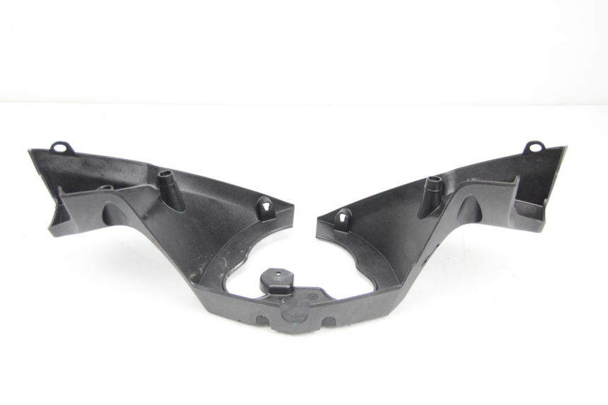 photo de TAPA MANILLAR DELANTERO PEUGEOT SATELIS 125 (2013 - 2018)