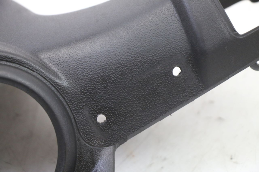 photo de TAPA MANILLAR DELANTERO APRILIA SR 2T 50 (2018 - 2022)